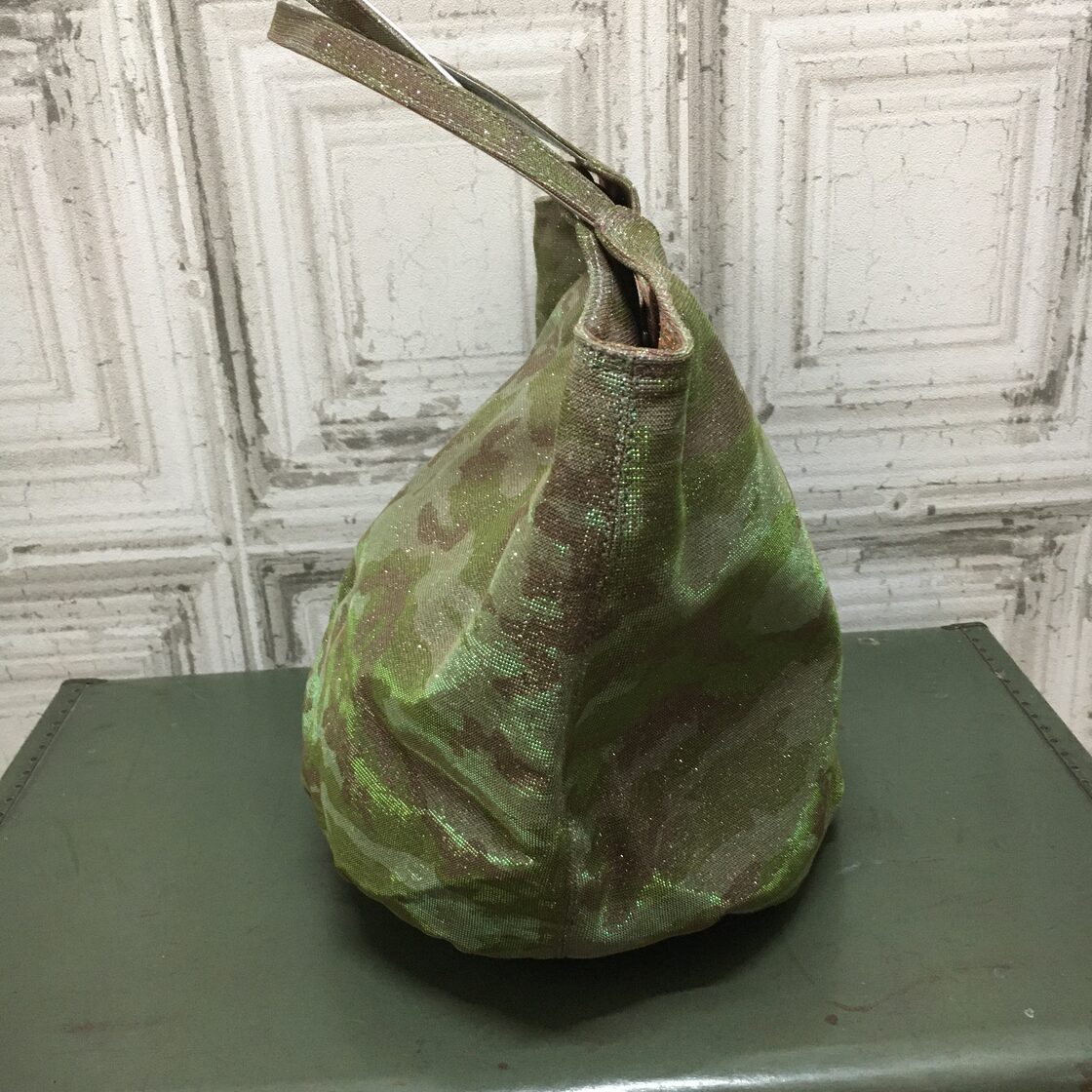 イタリア製 L