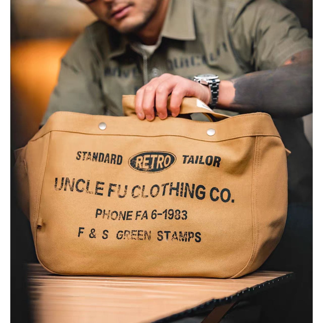 ロゴプリントショルダーキャンバスバッグ G171