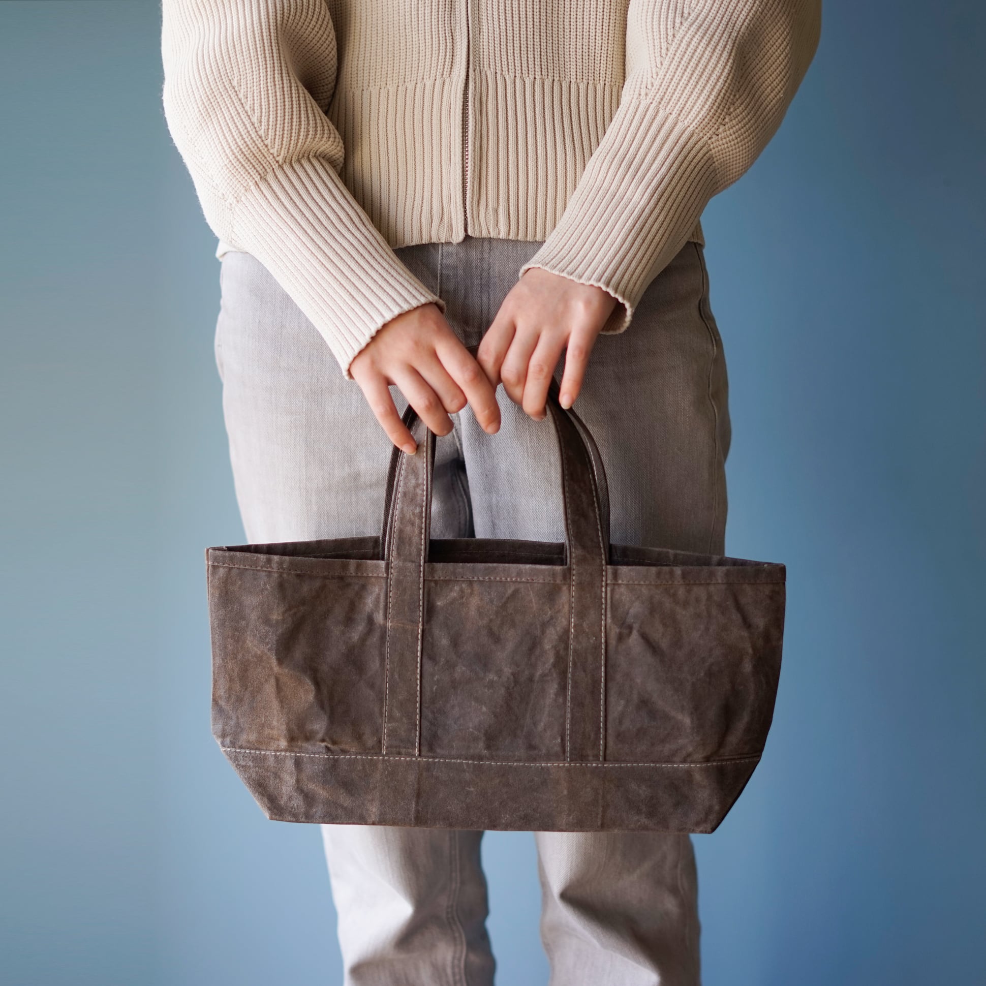 胡桃 x 鉄媒染　大容量 トートバッグ 草木染め トートバッグ | 柿渋染め | 大容量 - ISTIST -草木染めの服