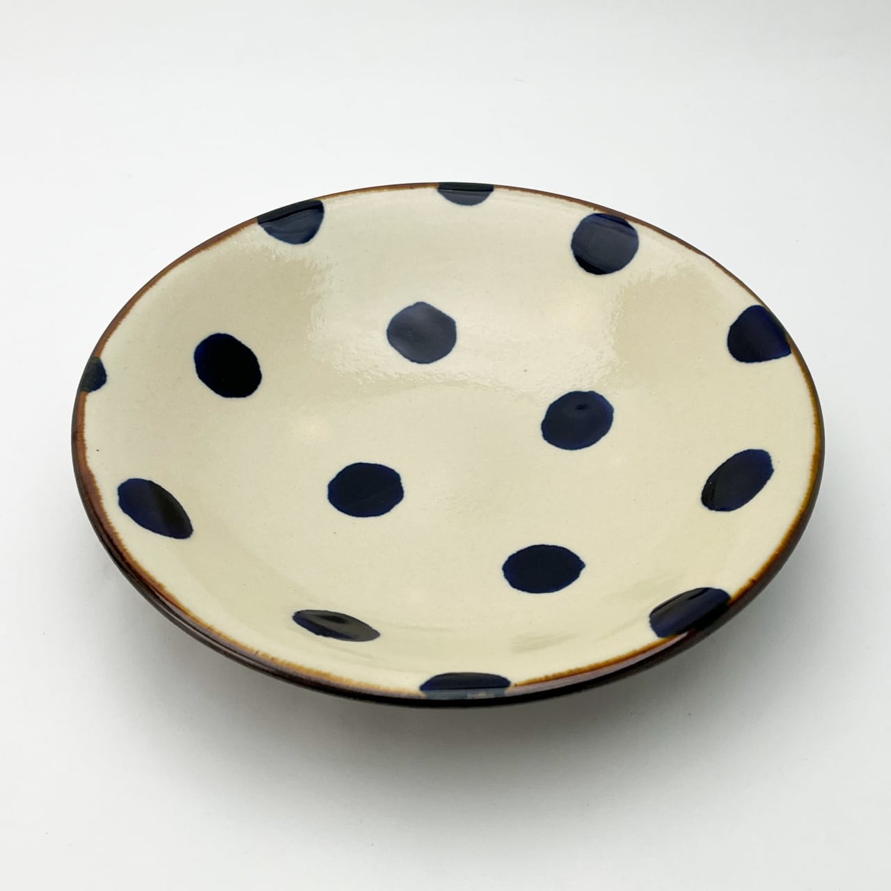 工房十鶴 蓋物 ドット柄 水玉模様 やちむん 工房十鶴 蓋物 ドット柄