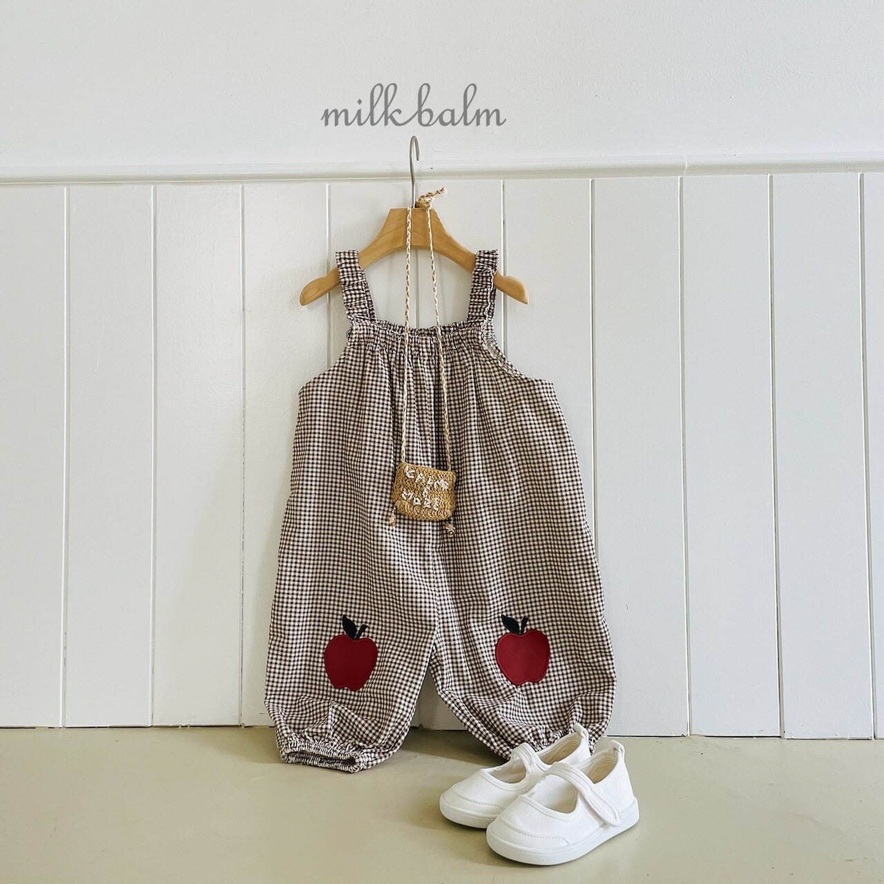 韓国子供服 / 26Autumn / Milkbalm / アップル オーバーオール / 女子服 / キッズ服 / 秋服 *XS~XL*