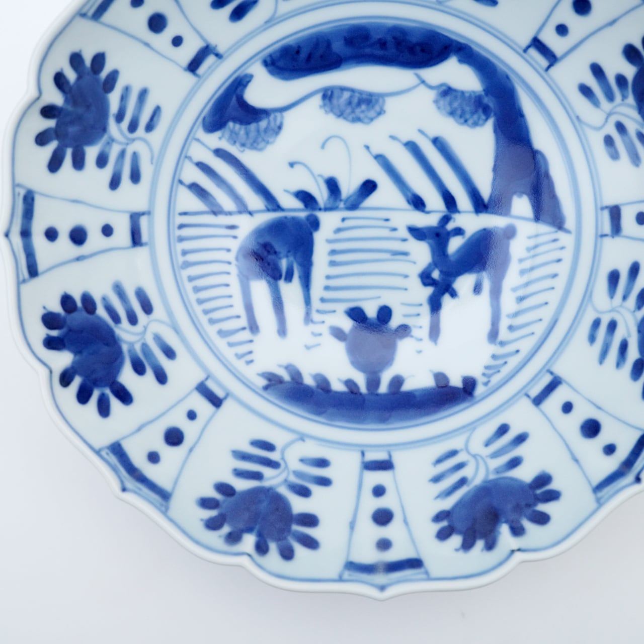 染付芙蓉手双鹿図19cm桔梗渕ボウル | 福珠窯ファクトリーショップ