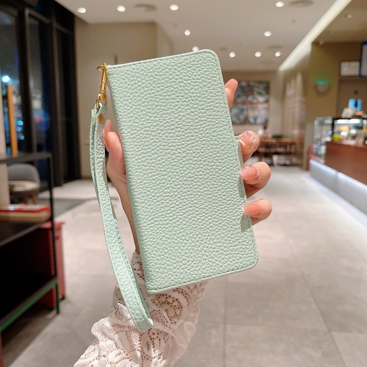 iPhone13 ケース ストラップ iPhoneSE3 ストラップ 第3世代 手帳型 革 レザー iPhone12 iPhone11 iPhoneXR iPhoneXS Pro Max mini iPhone8 plus 手帳 アイフォン iPhoneケース カバー かっこいい おしゃれ カード収納 シンプル 大人 高級