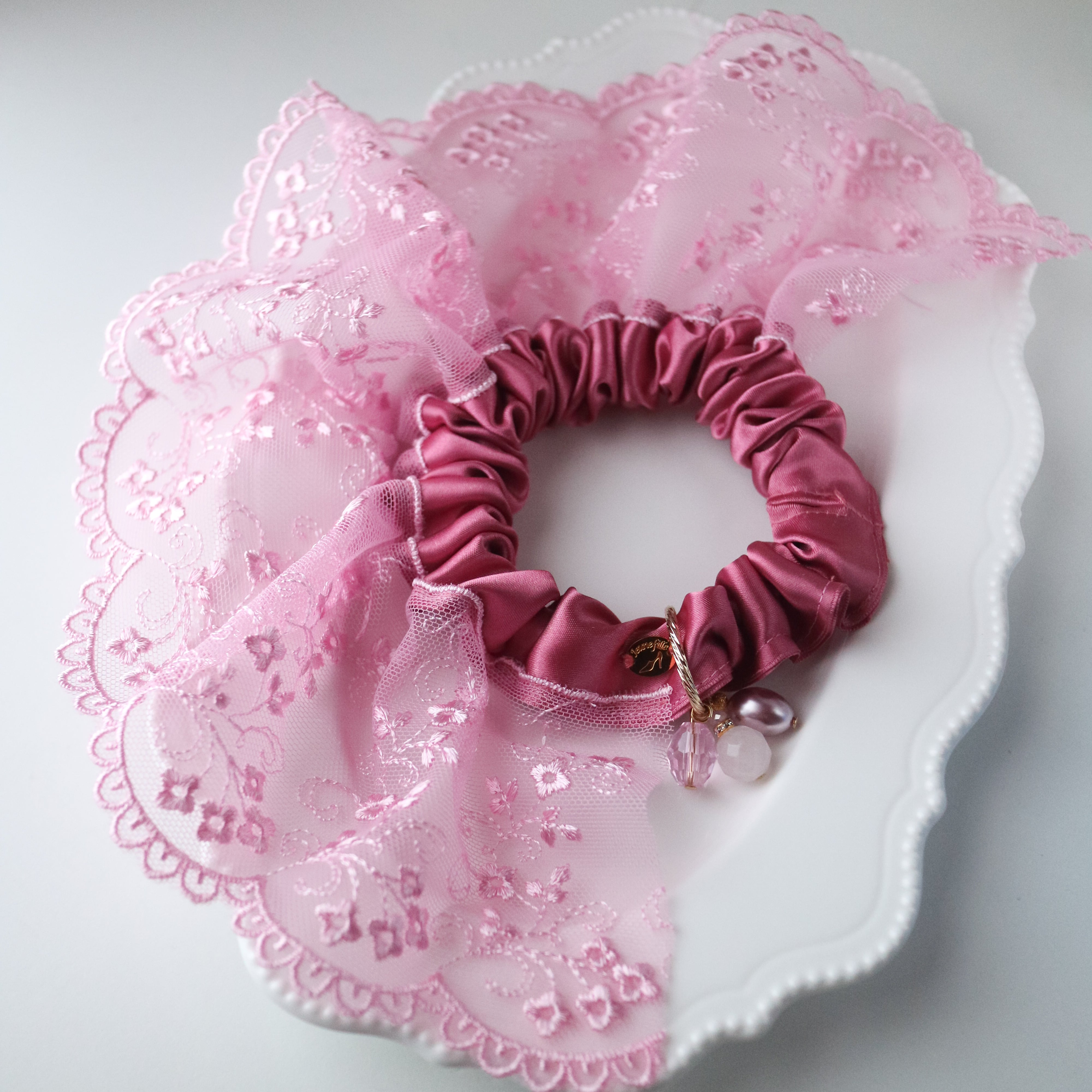 大人のローズ ハーフレースシュシュ〈Rose Pink｜ローズピンク〉