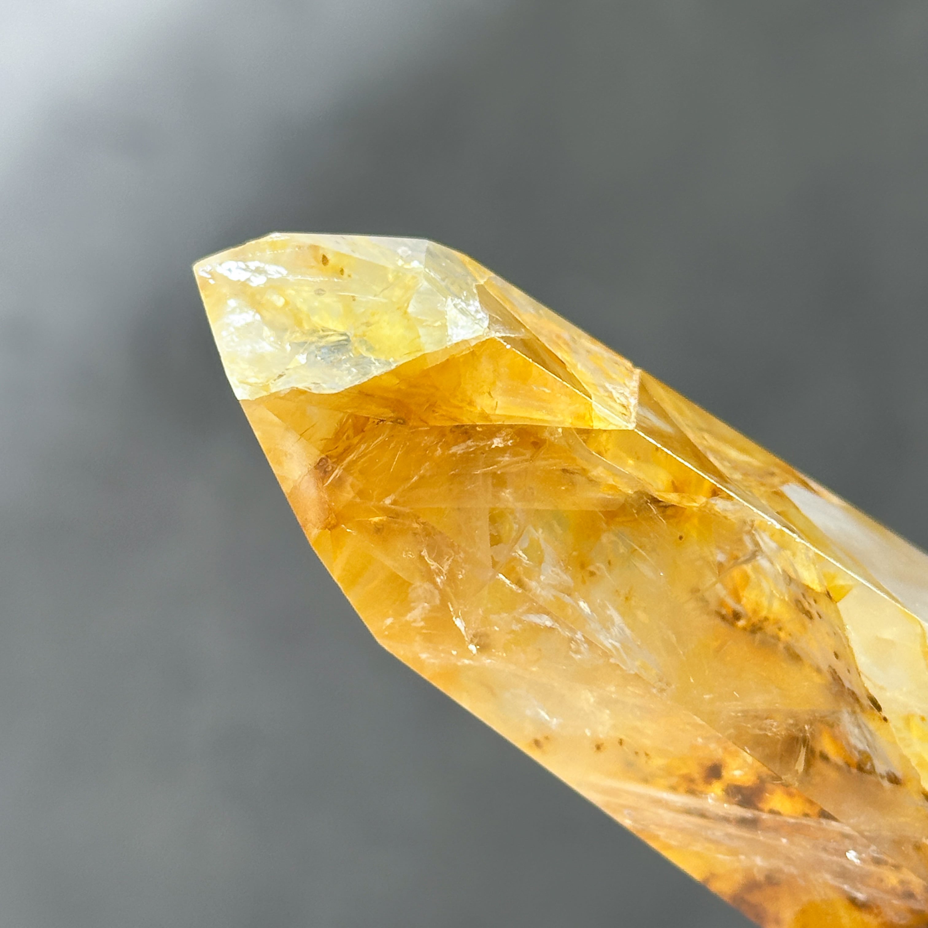 ミナスジェライス産ゴールデンヒーラー タワー71◇ Golden Healer