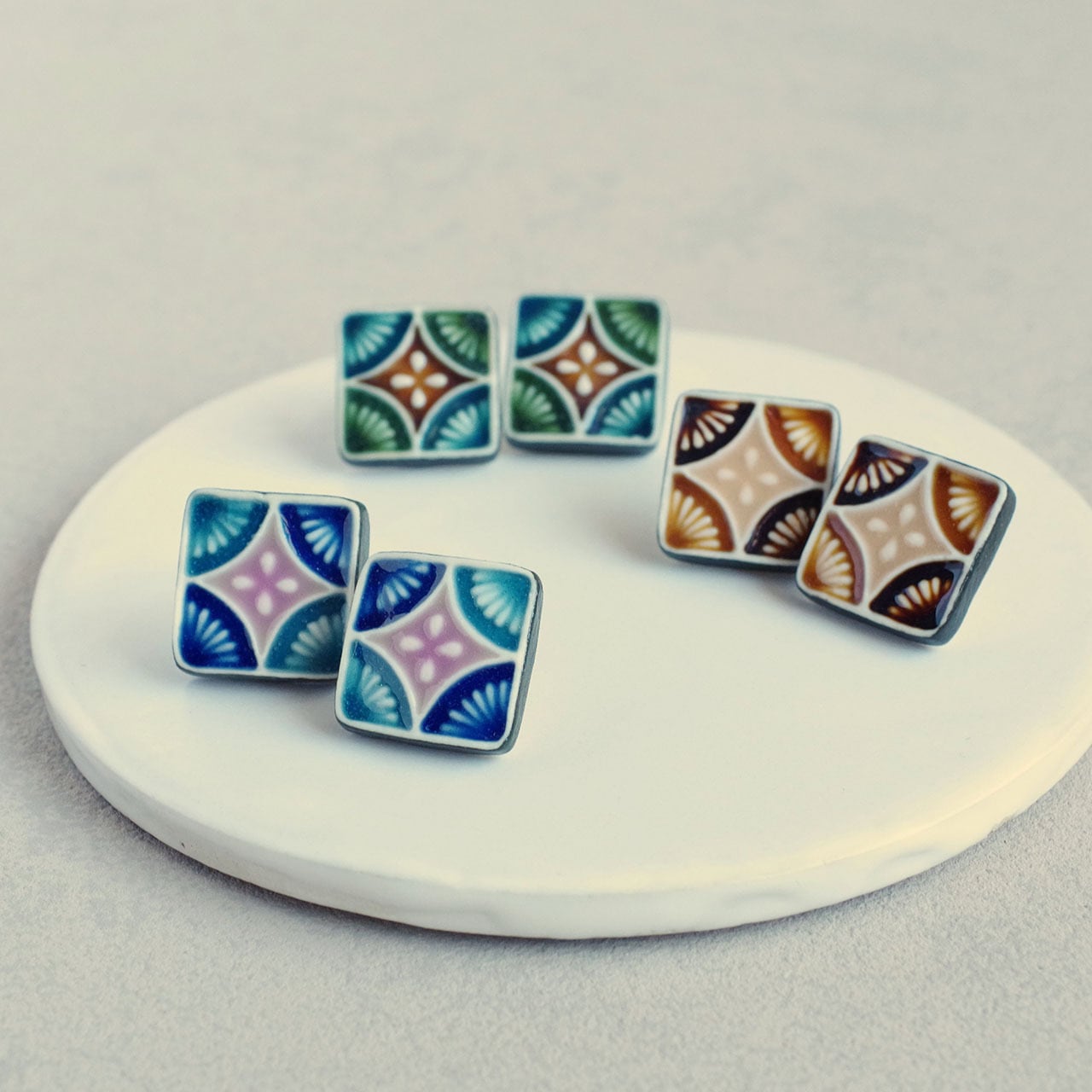 マジョリカ 手鞠 ピアス/イヤリング | 七窯社 (nanayosha)