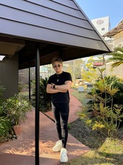 REYES LUXURY T-shirt 【ブラック】