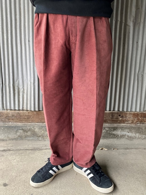 TWO TUCK CORDUROY TROUSERS