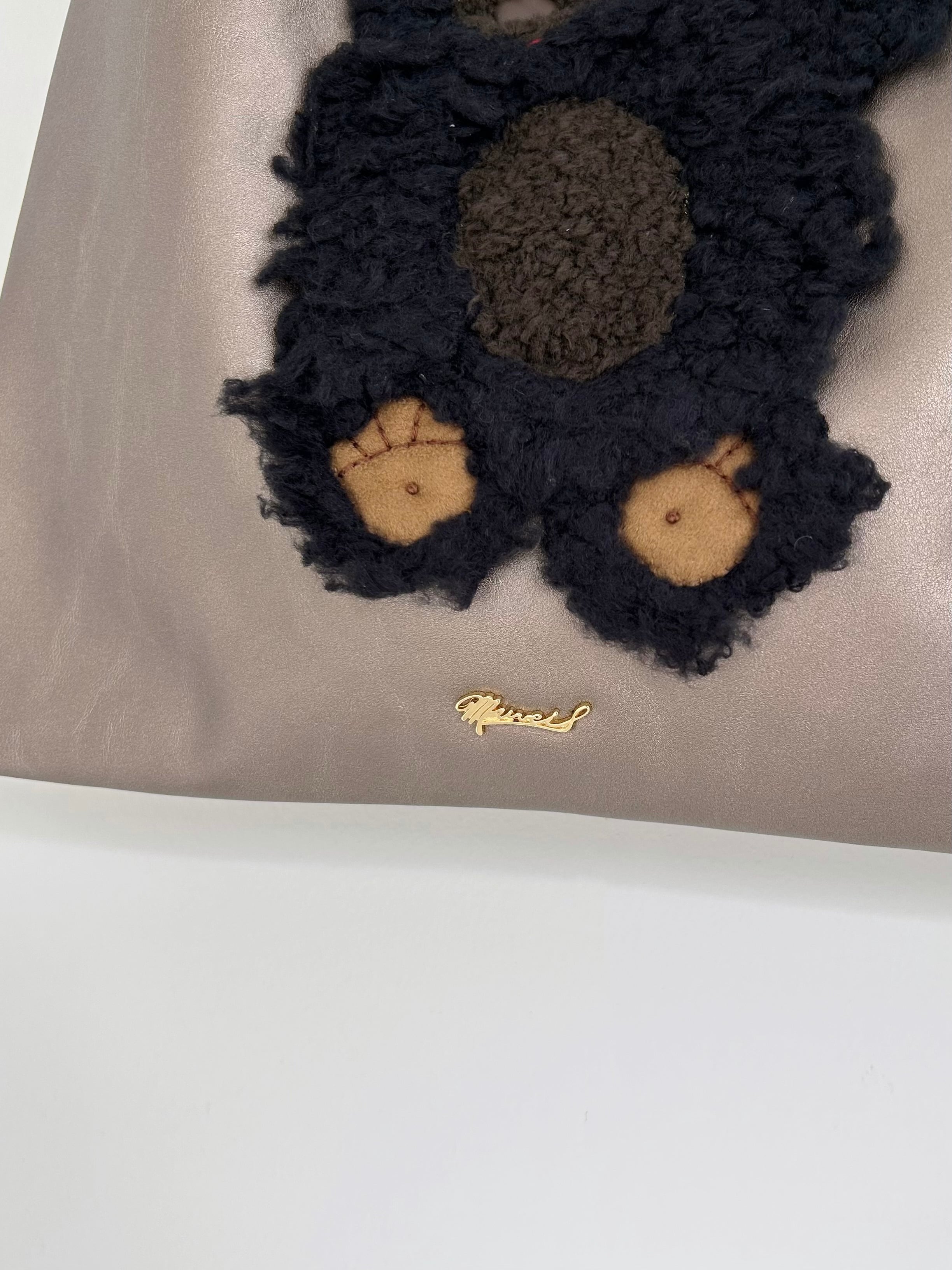 MUVEIL フェイクレザークマバッグ | KOKO