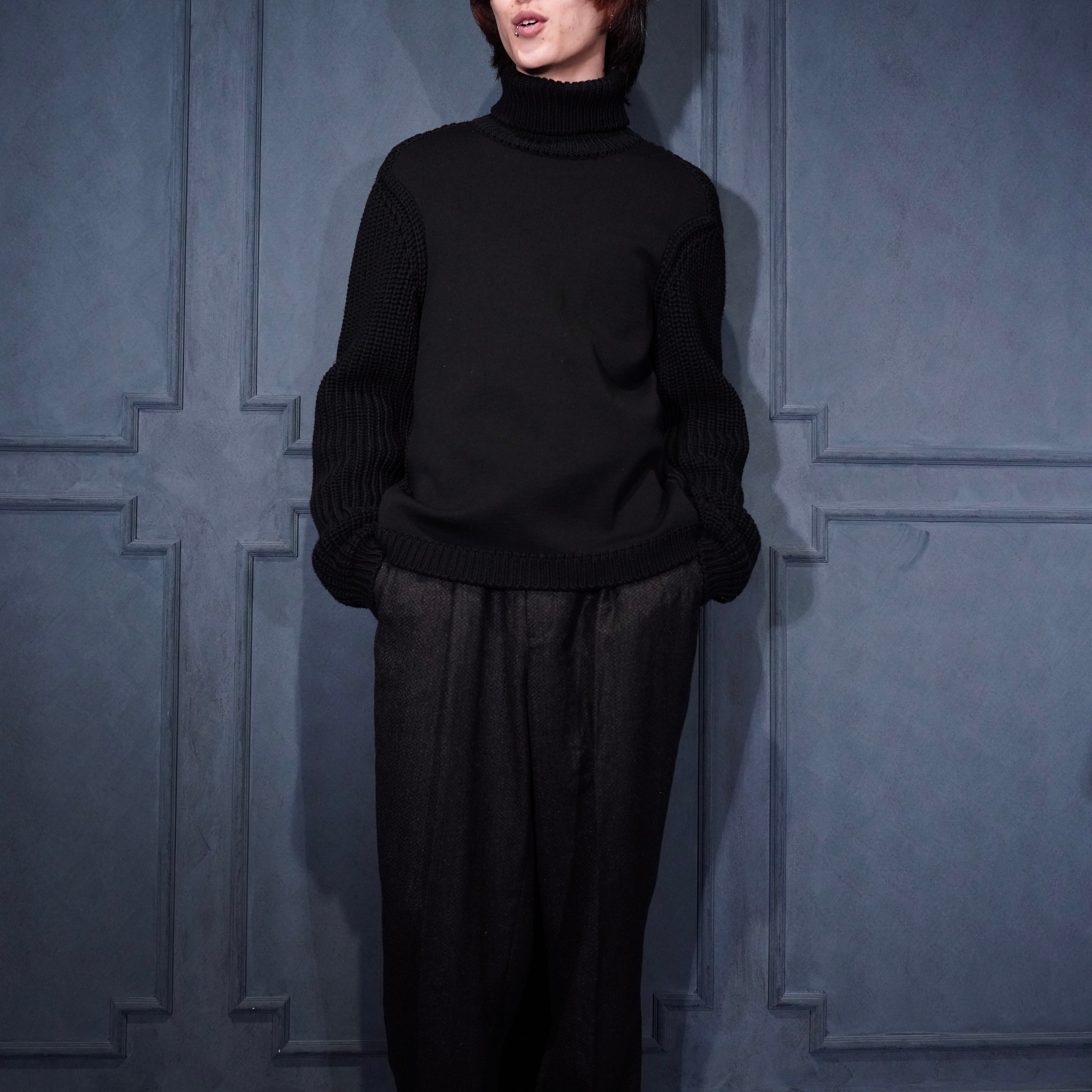 サルヴァトーレ　フェラガモ　セーター □未使用品□Salvatore Ferragamo サルヴァトーレフェラガモ セーター