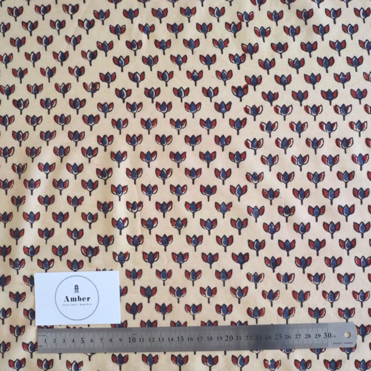 ブロックプリント生地【50cm単位】インド綿  花柄 生成り×赤×青 #58110-WT1