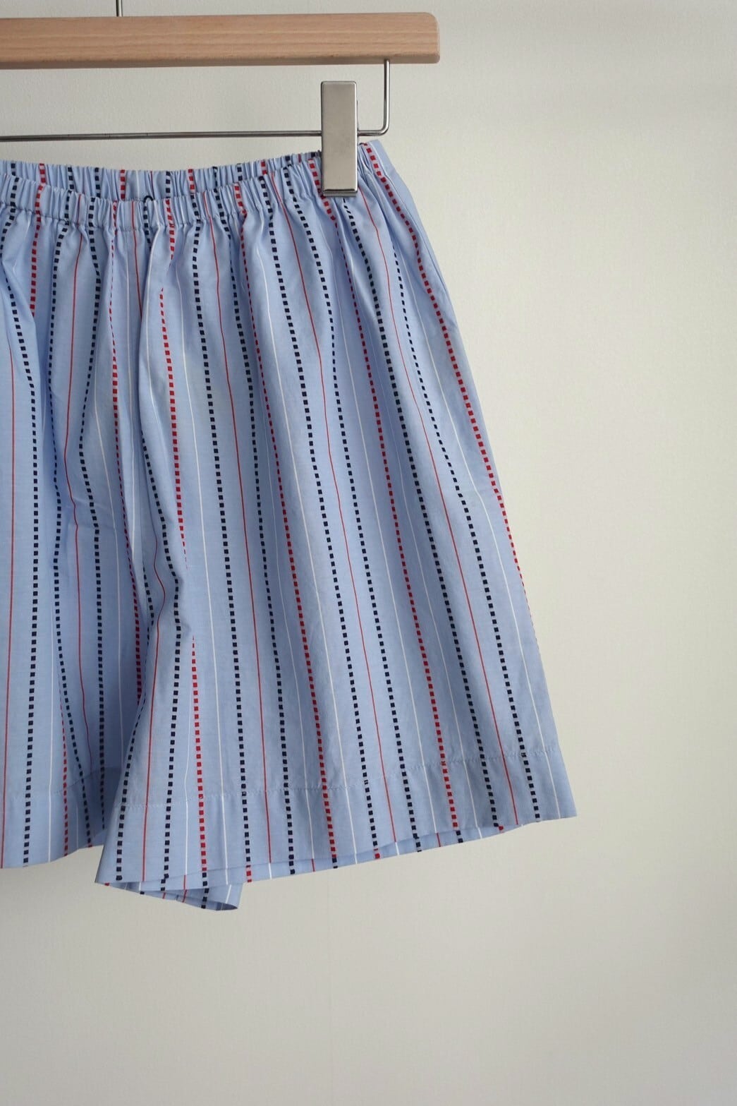 BASERANGE】OLE SHORTS/MATRIX STRIPE | TOLMA.