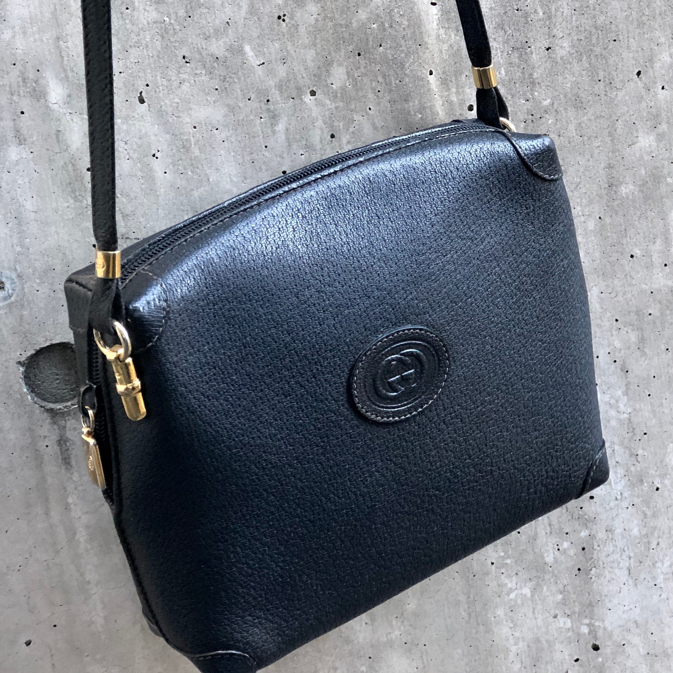 GUCCI グッチ GG型押し エンボスレザー ポシェット ミニバッグ