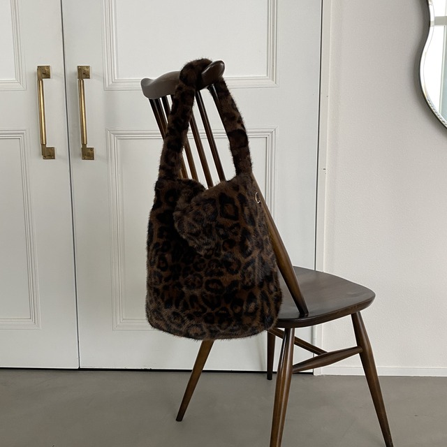 Leopard eco fur tote bag/brown