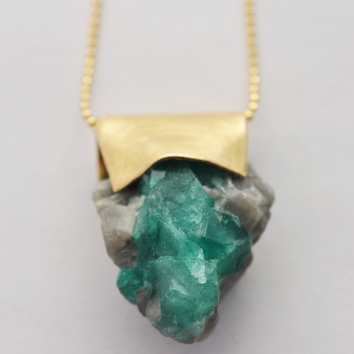 【１点もの】Nallik（ナリック） Emerald in stone Necklace (エメラルド入り天然石ネックレス）