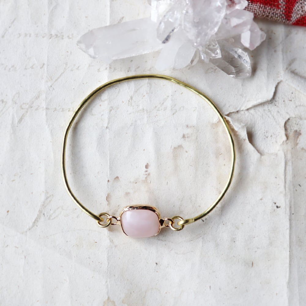 ローズクォーツの真鍮バングル | witch/花石:鉱物植物アクセサリー