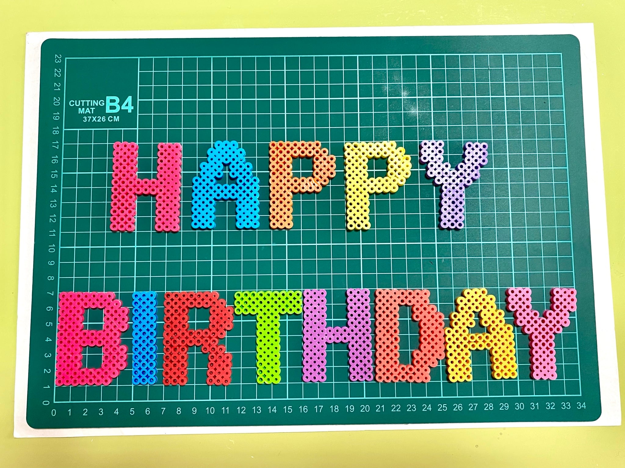 アイロンビーズの動物誕生日ガーランド | funtime877