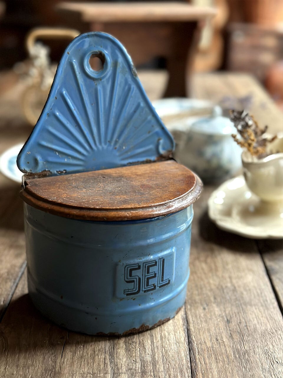 ブルーのホーローSEL缶 琺瑯 水色 | Brocante de La Cocotte