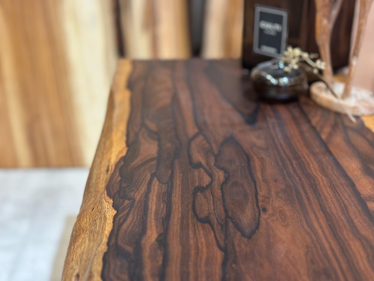 シャム柿_浅草本店_テレビボード 2000／一枚板_脚付き 251076-5 t001