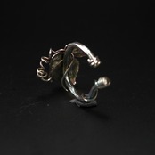 【１点もの】ムーンストーンキャッツアイ ”アサガオ" イヤーカフ