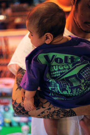 VOLT×BUGGY " 100% JUNK FOOD KIDS TEE "