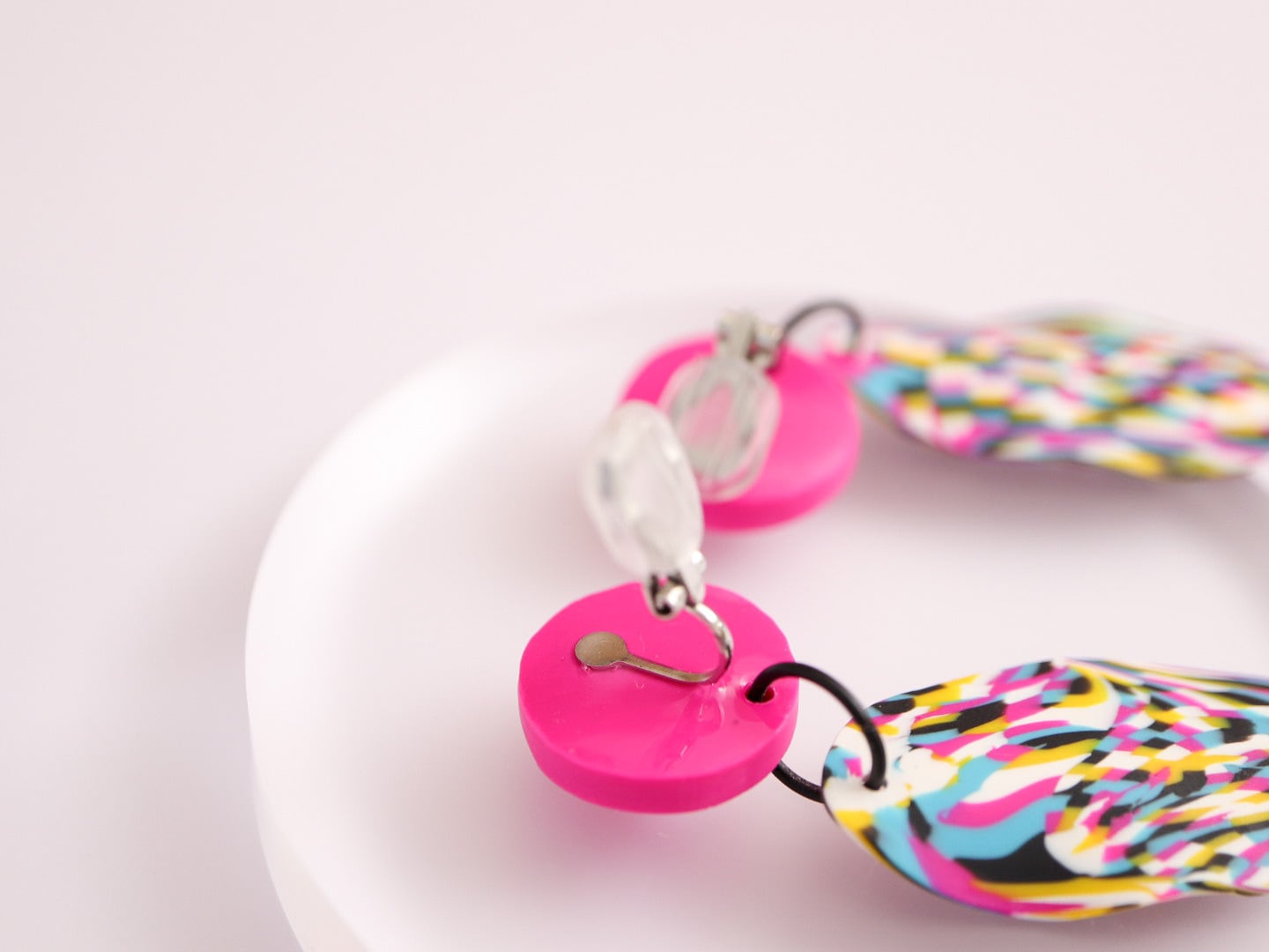 派手めカラフル ピンク イヤリング・ピアス/52 | IROCHIKA ポリマー