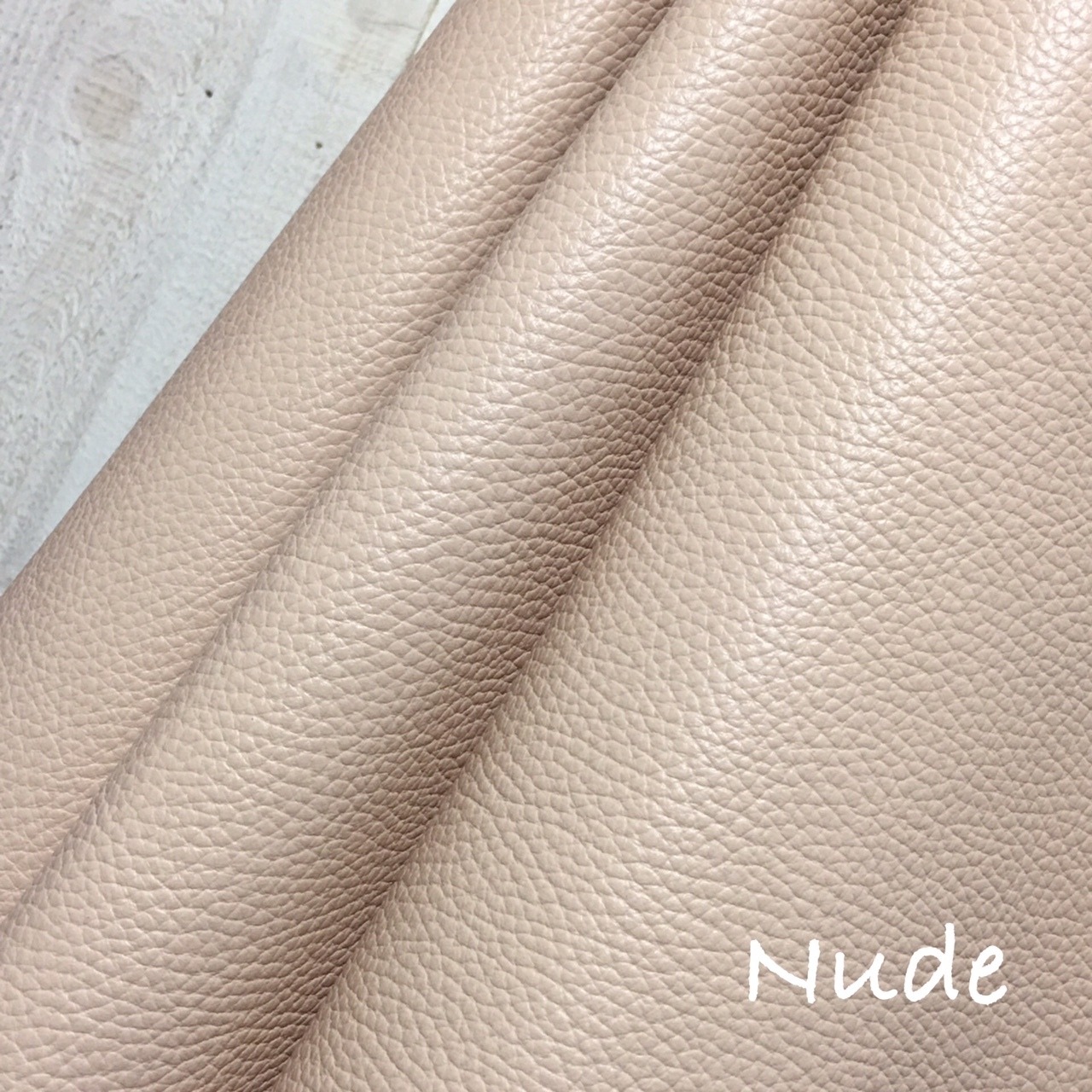 36cm×20cmカルトナージュ用イタリア製本革　nude(肌色） - 1