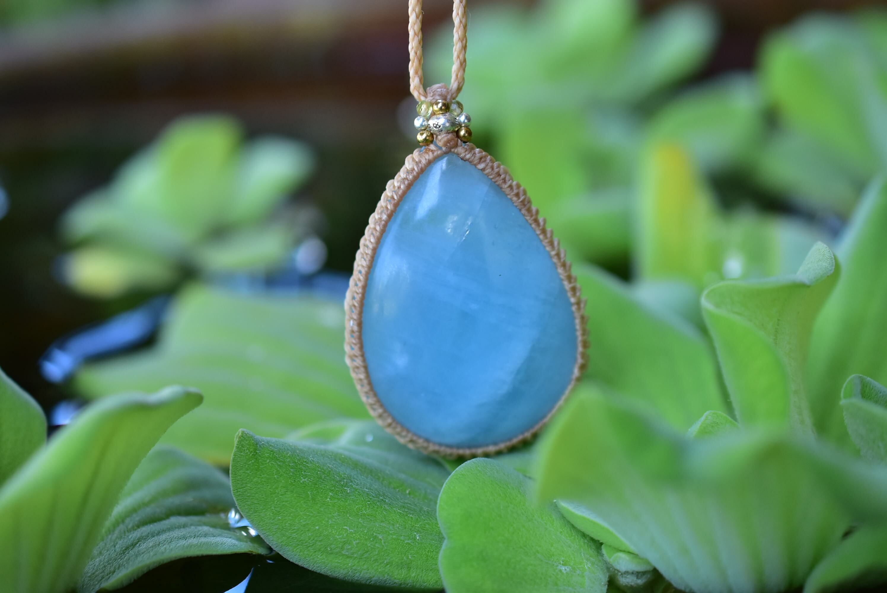 ディープブルー☆大粒高品質☆ アクアマリン マクラメペンダント 31