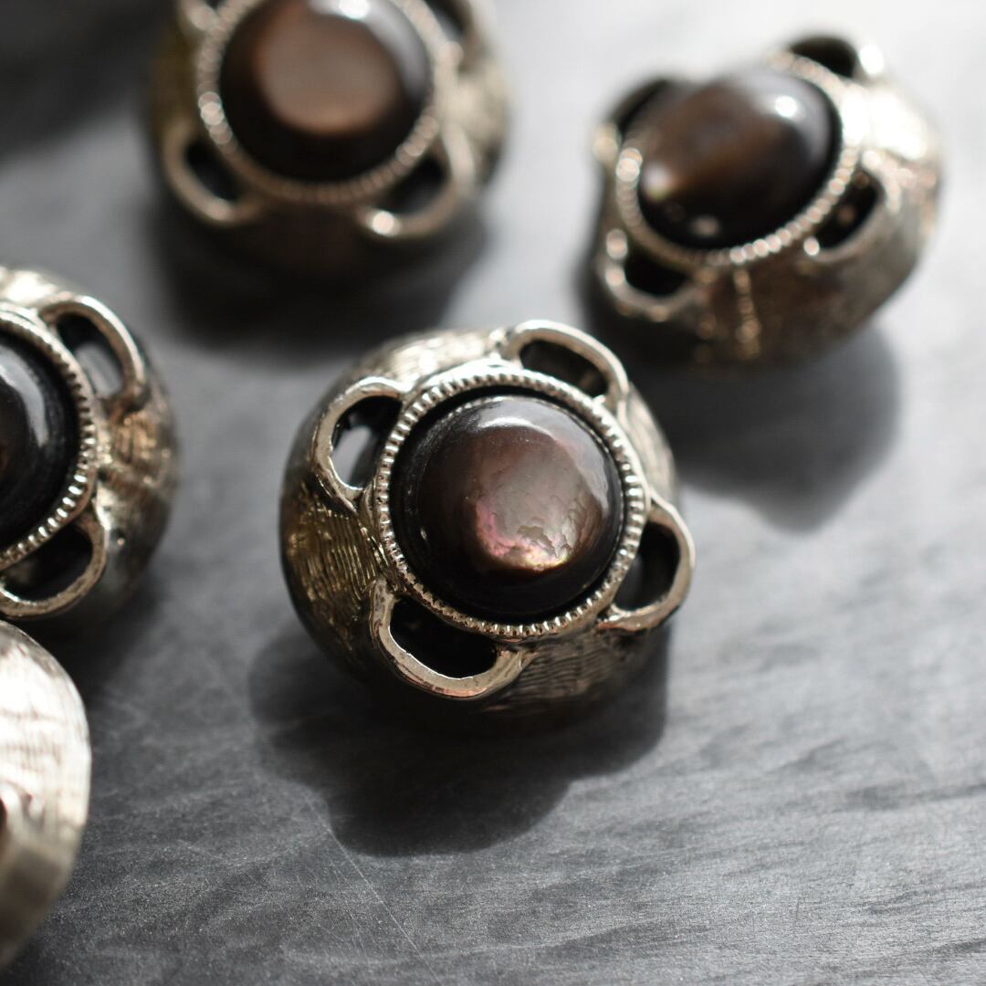 ガンメタリックフラワー×シェルグレー 19㎜