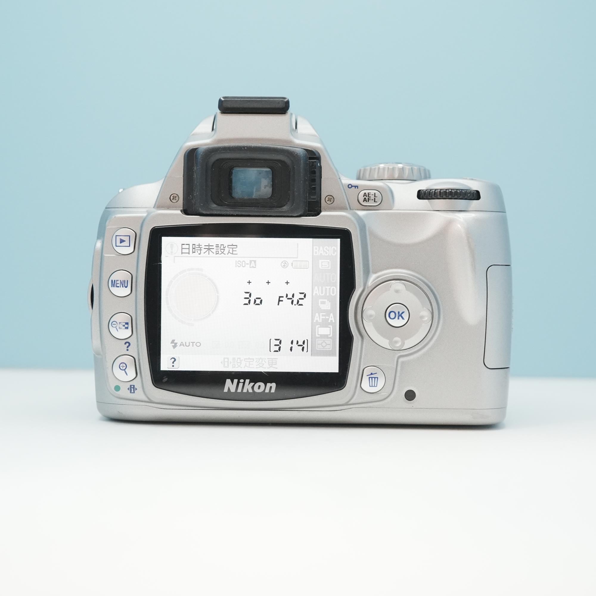 Nikon D40 一眼レフ スマホ転送OK フルセット シロクマカメラ a7116
