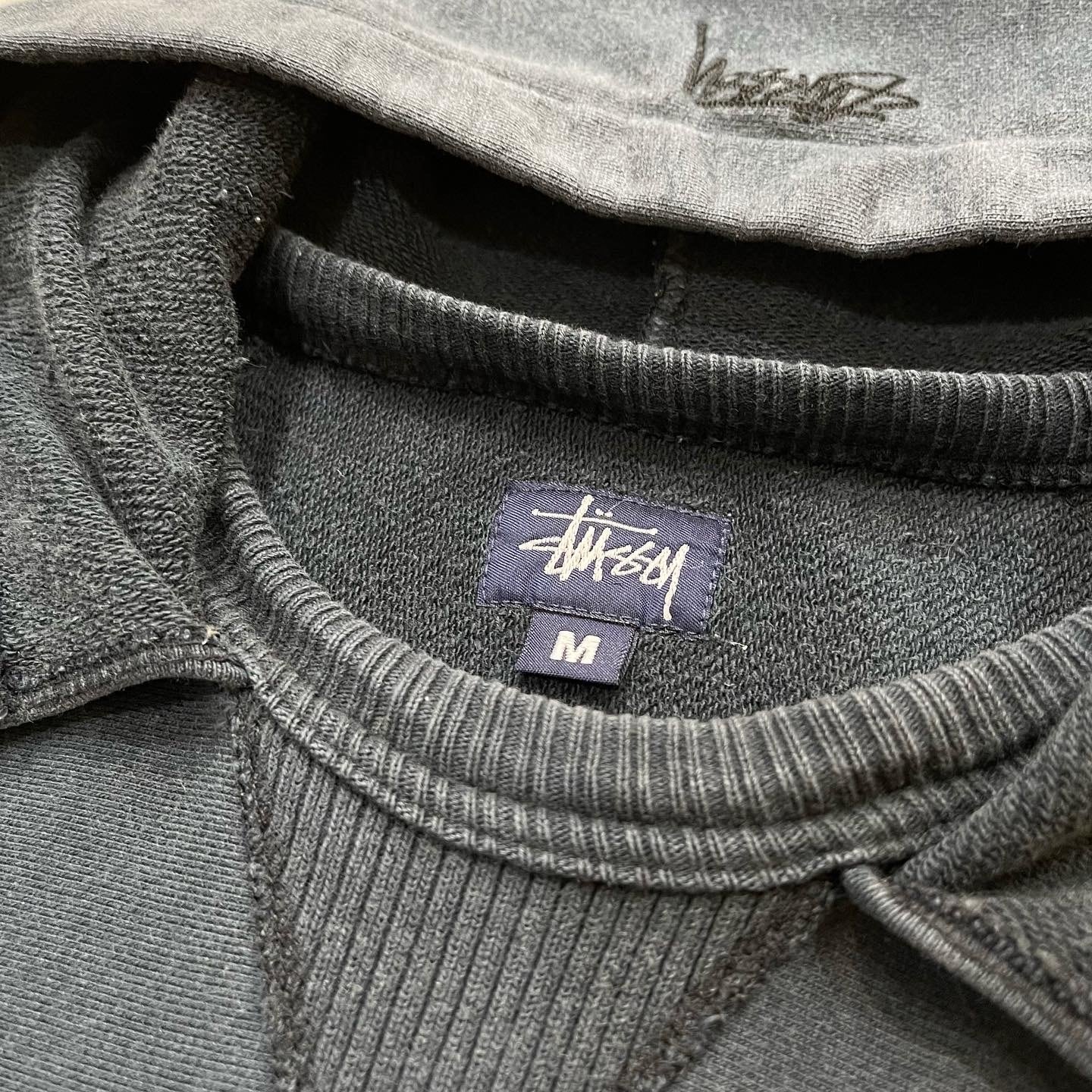 STUSSY ステューシー　パーカー　Mサイズ