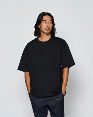 【予約販売4月下旬～5月中旬入荷】muta MARINE × ACANTHUS ドローストリング ポケット Tee