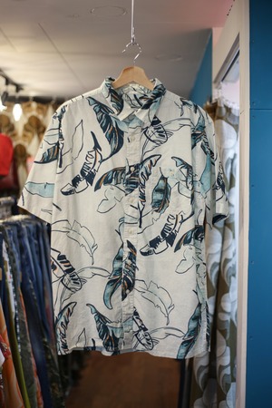 Green leaf pattern print s/s shirt