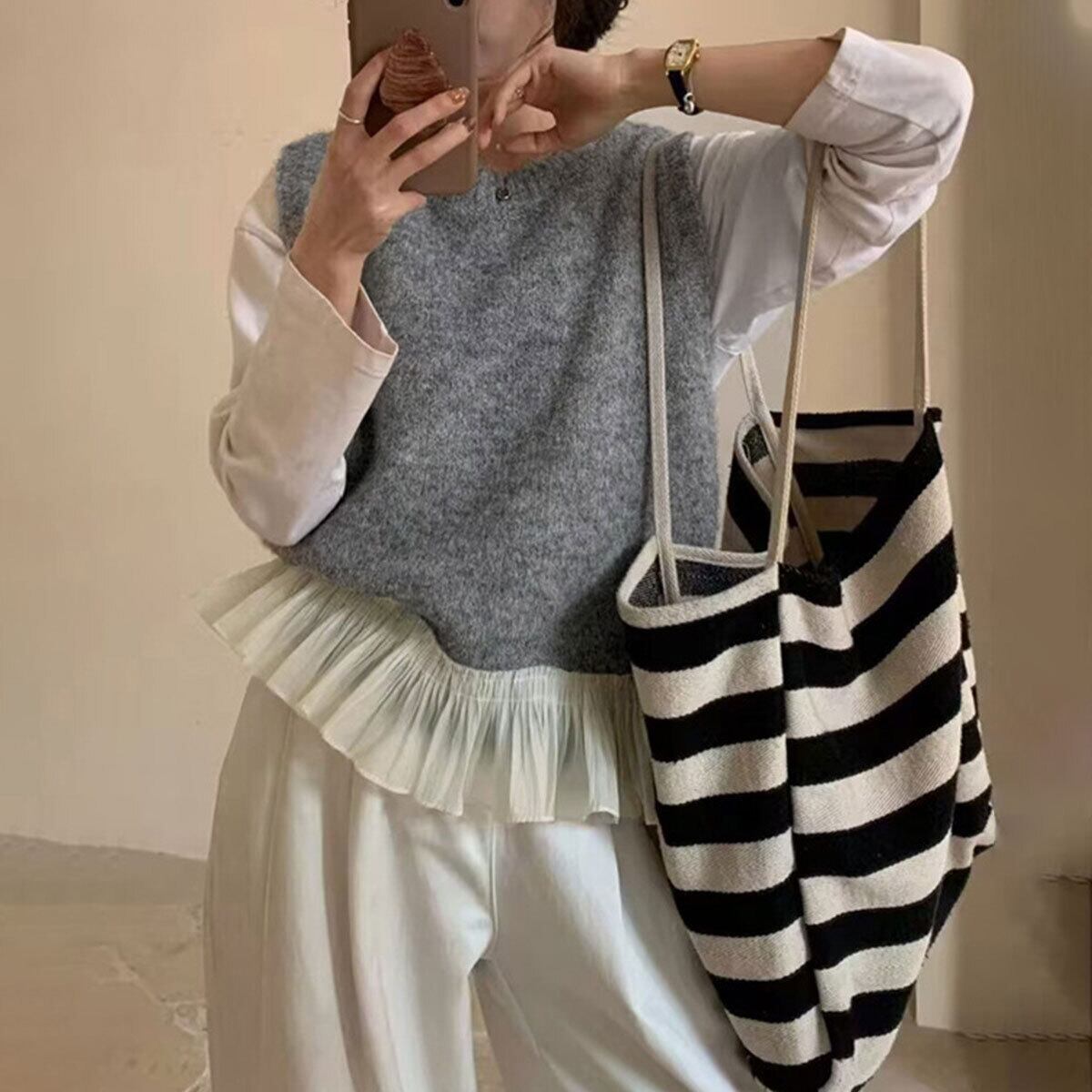 裾フリル ニット ベスト レディース 春秋冬 韓国 ジレ きれいめ 大人 かわいい 重ね着 レイヤード セーター ノースリーブ カジュアル プリーツフリル チョッキ 大人可愛い 大人女子