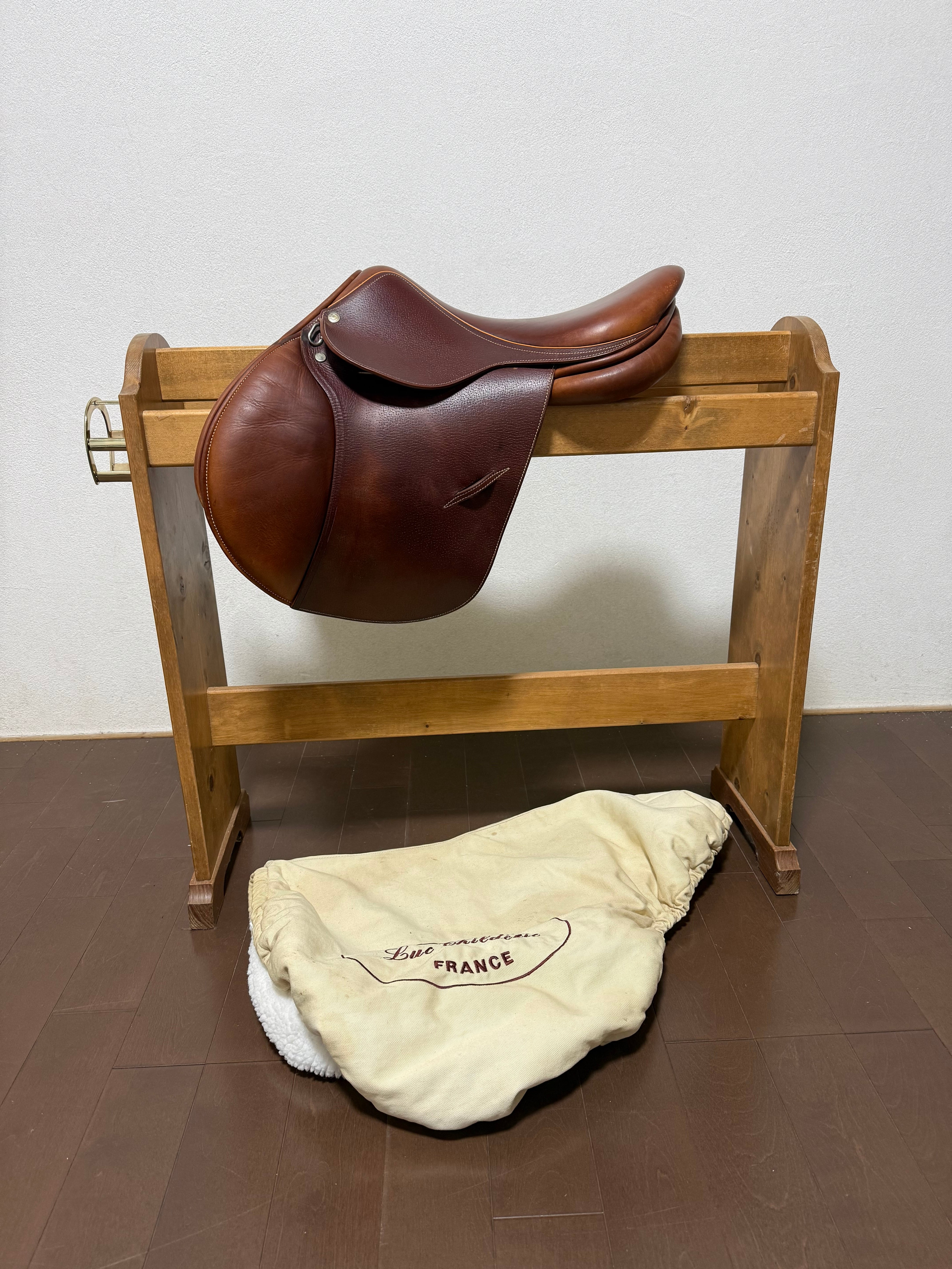 格安 馬具 アウトレット 中古鞍 乗馬用品 カケハムポニークラブ