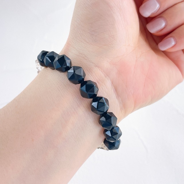 【受注製作】モリオンとレッドルチルクォーツのきらきらスターラウンドカット10mm お守りブレスレット✧