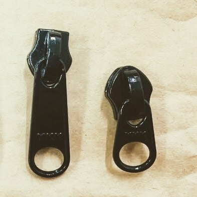 YKK スライダー 45c  DFW(短)/DFL(長) 表使い  黒/ つやあり 100個