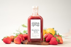 ストロベリーシロップ（ Strawberry Syrup with crashed strawberry）