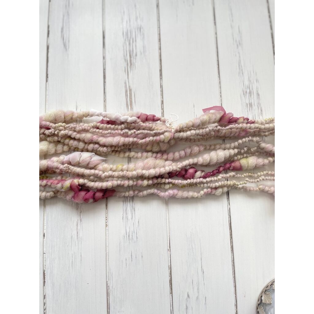 アートヤーン  手紡ぎ糸【22-0208】