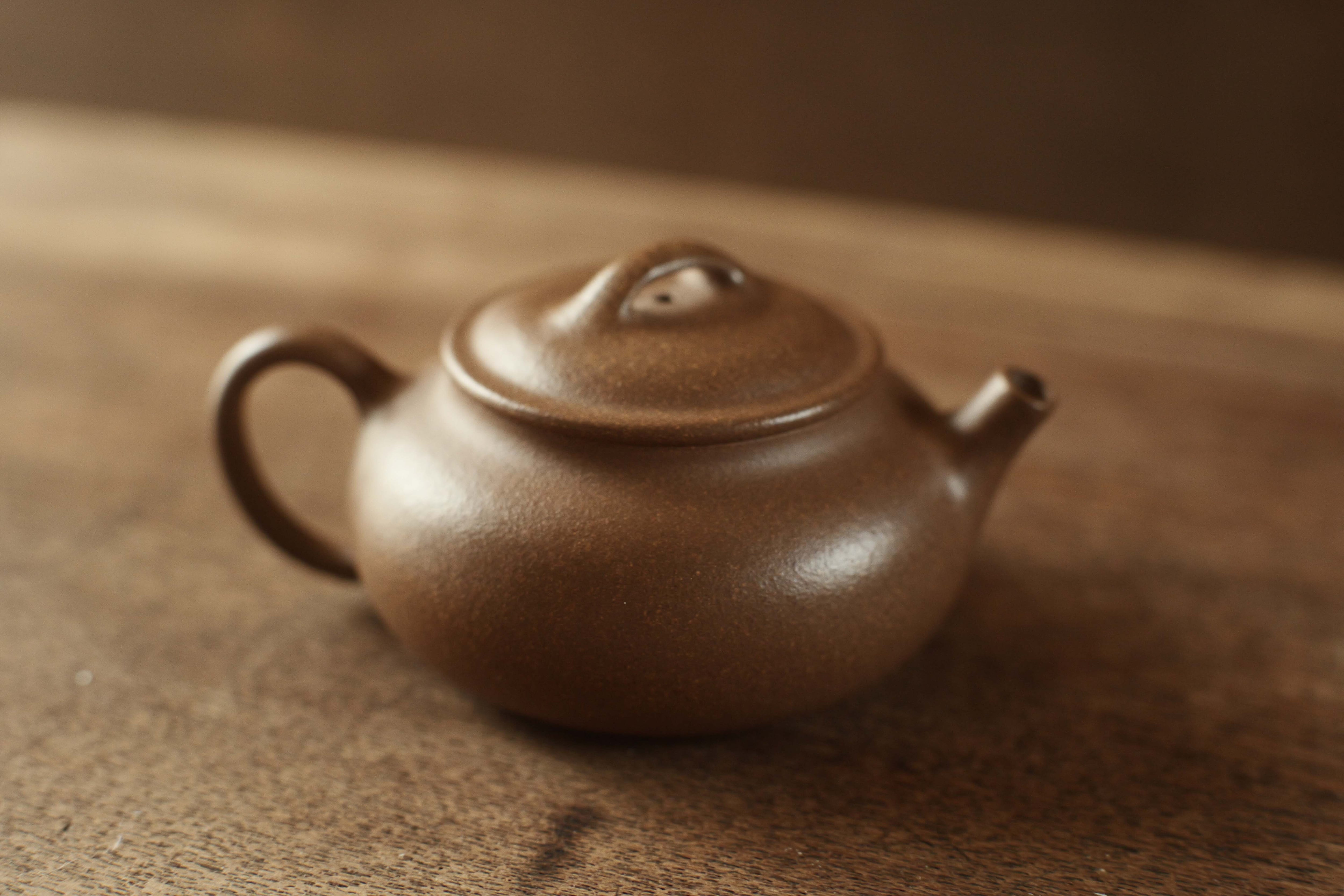 宜興紫砂壺「湯婆」・黄龍山老段泥 | 北白川糕糰店