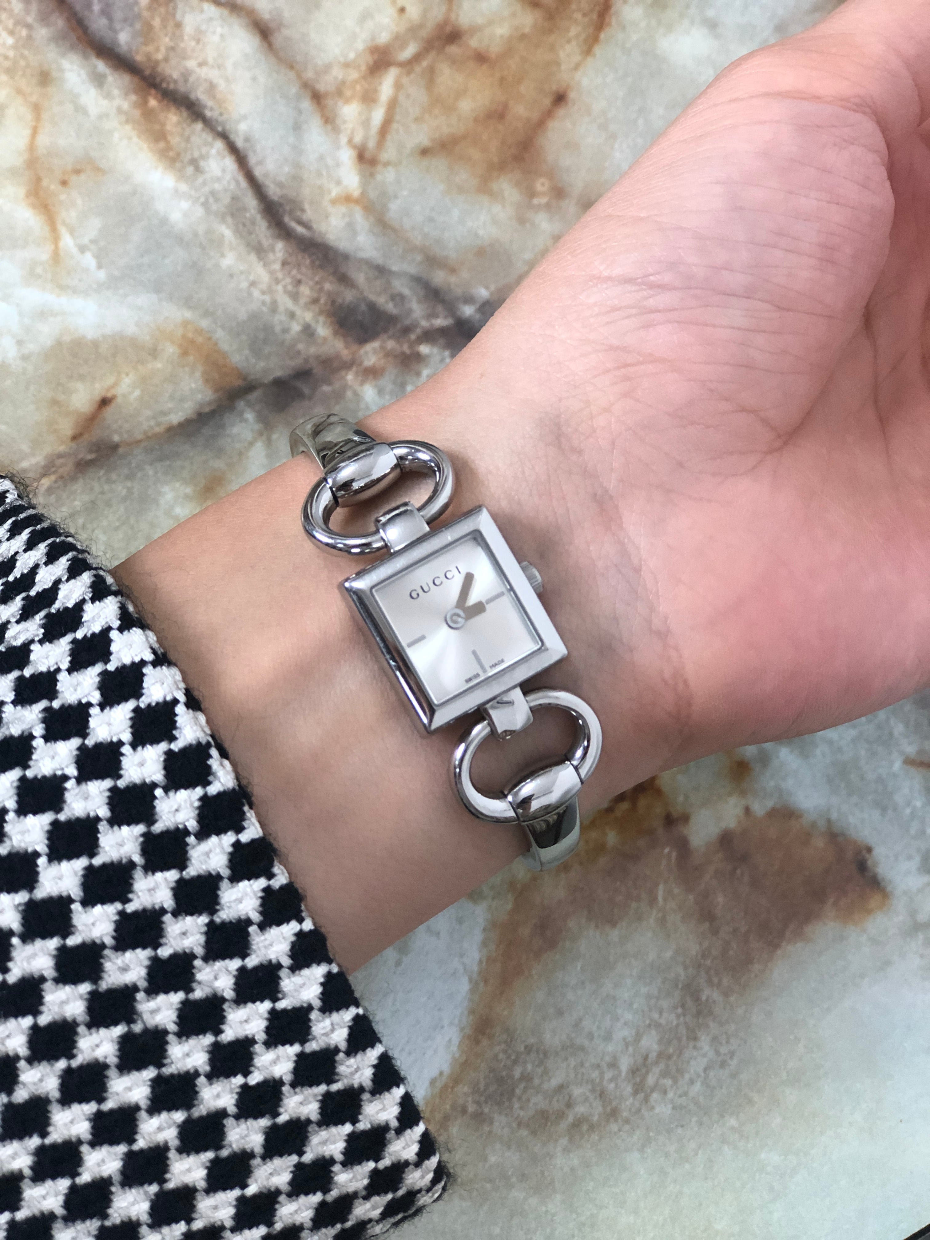 GUCCI グッチ 腕時計 シルバー ステンレススチール トルナヴォーニ 120 vintage ヴィンテージ オールド j3uxrw