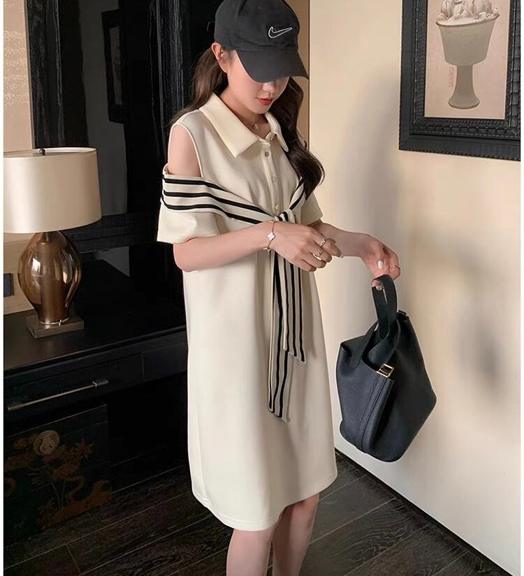 お値下げしました❣️可愛いSLS ポロワンピース 黒 ストライプS （ほぼ新品） 2色♡S~XL♡肩出しストライプショールデザインポロワンピース