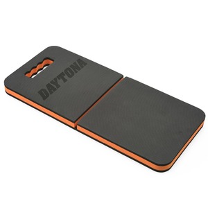 【努力特価】デイトナ(Daytona) バイク 作業用マット 折りたたみ式 膝立ち 着座 メンテナンスマット二つ折り 15839