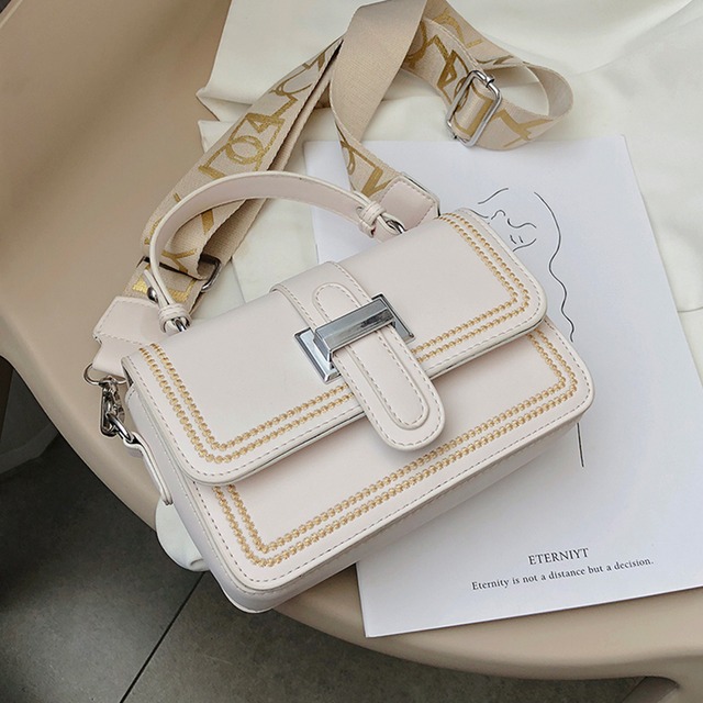 バッグハンドバッグ2020新しいトレンディなネット赤いファッションブロードバンドワンショルダーメッセンジャーバッグワイルドインウエスタンスタイルの小さな正方形のバッグ Tiancai_Wing_Bag6761002