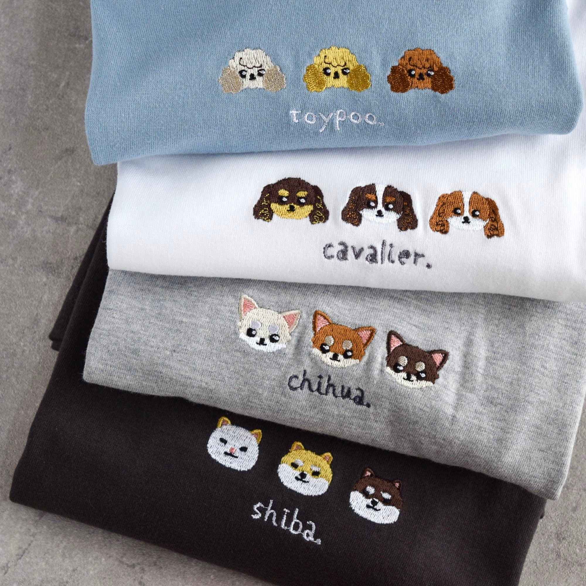 ペット刺繍 2025新作】犬種が選べる！わんこトリオ刺繍Tシャツ 名入れ可
