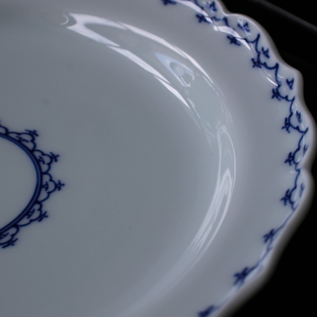 みかわち焼　桔梗渕　地紋リム6寸皿