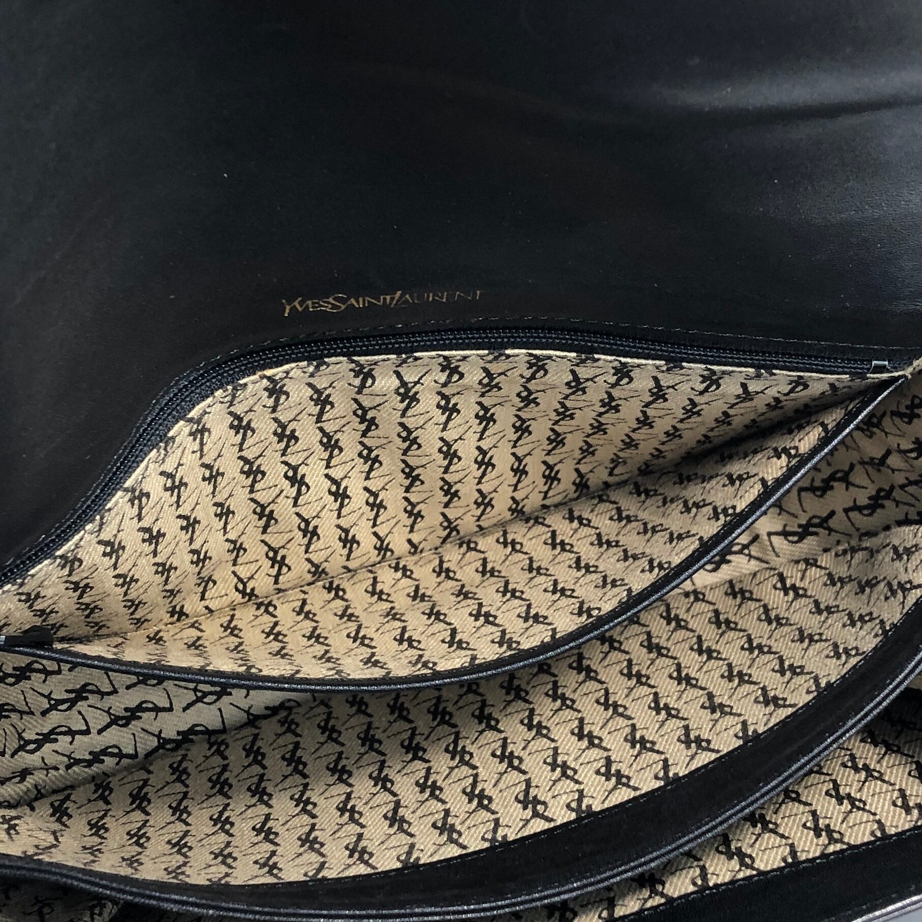Yves Saint Laurent イヴ ・サンローラン YSL フロントライン レザー