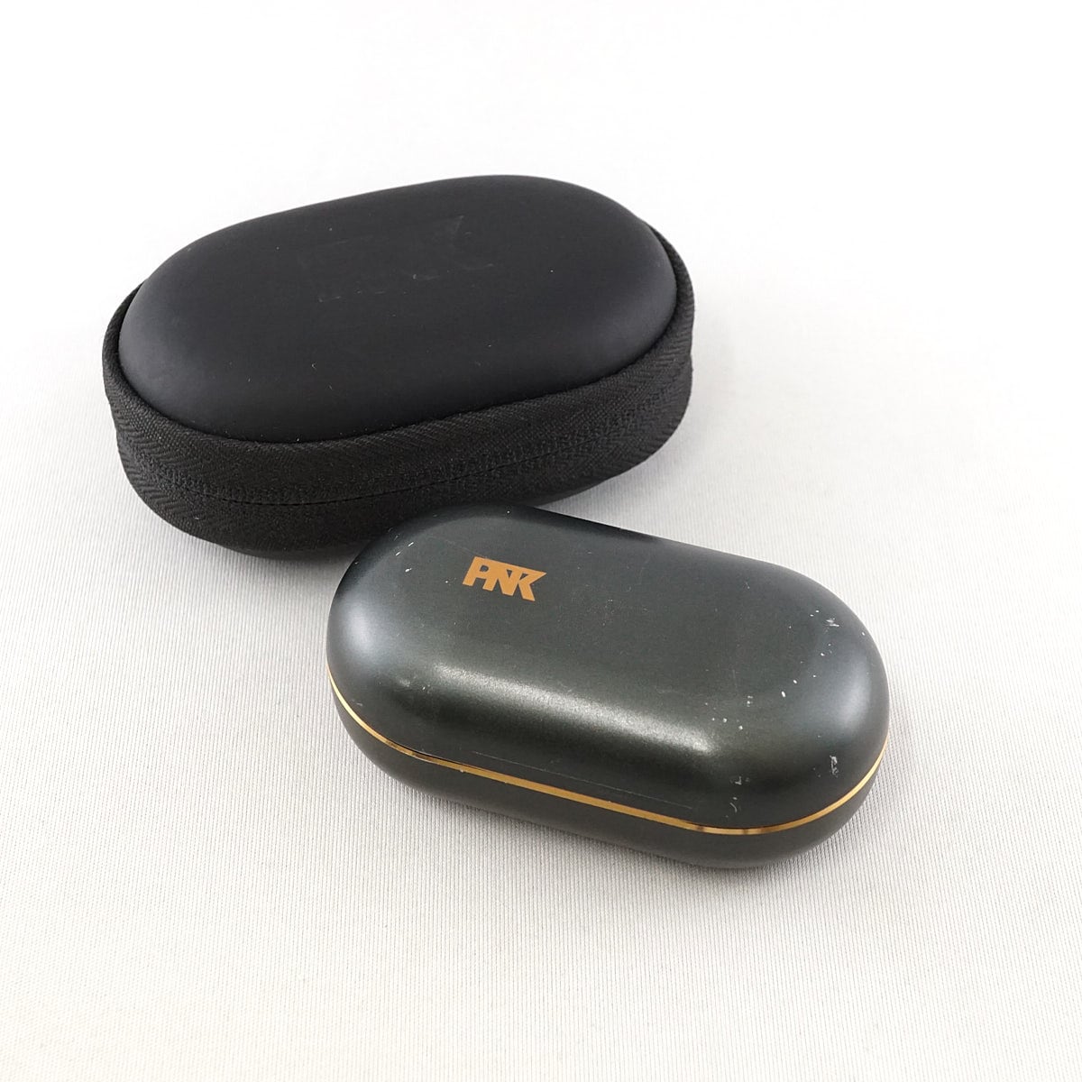 AVIOT TE-Z1 PNK ピアホン6 ピエール中野モデル 充電ケース AVIOTxピエール中野 TE-Z1PNK 充電ケースのみ USED品 ピヤホン6