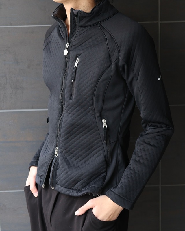 Short length double zip top