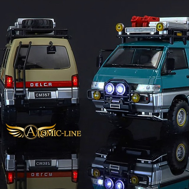三菱 DELICA デリカ 1/24 ミニカー 全2色 ライト点灯 エンジンサウンド 合金モデル 模型
